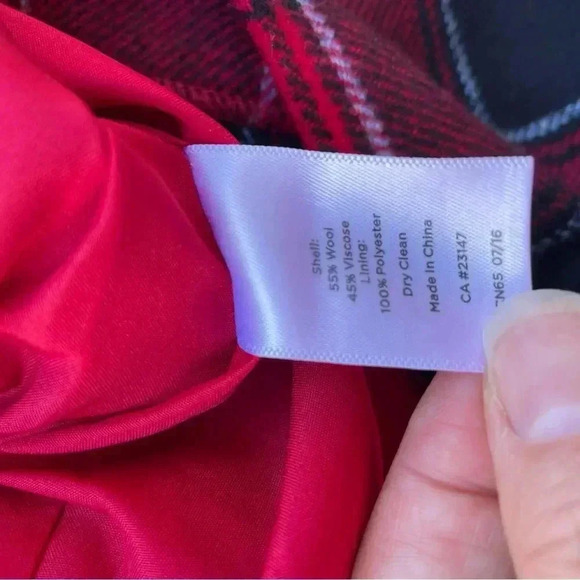 Talbots size 6 wool lined red plaid faux wrap skirt tartan holiday winter - Picture 5 of 5